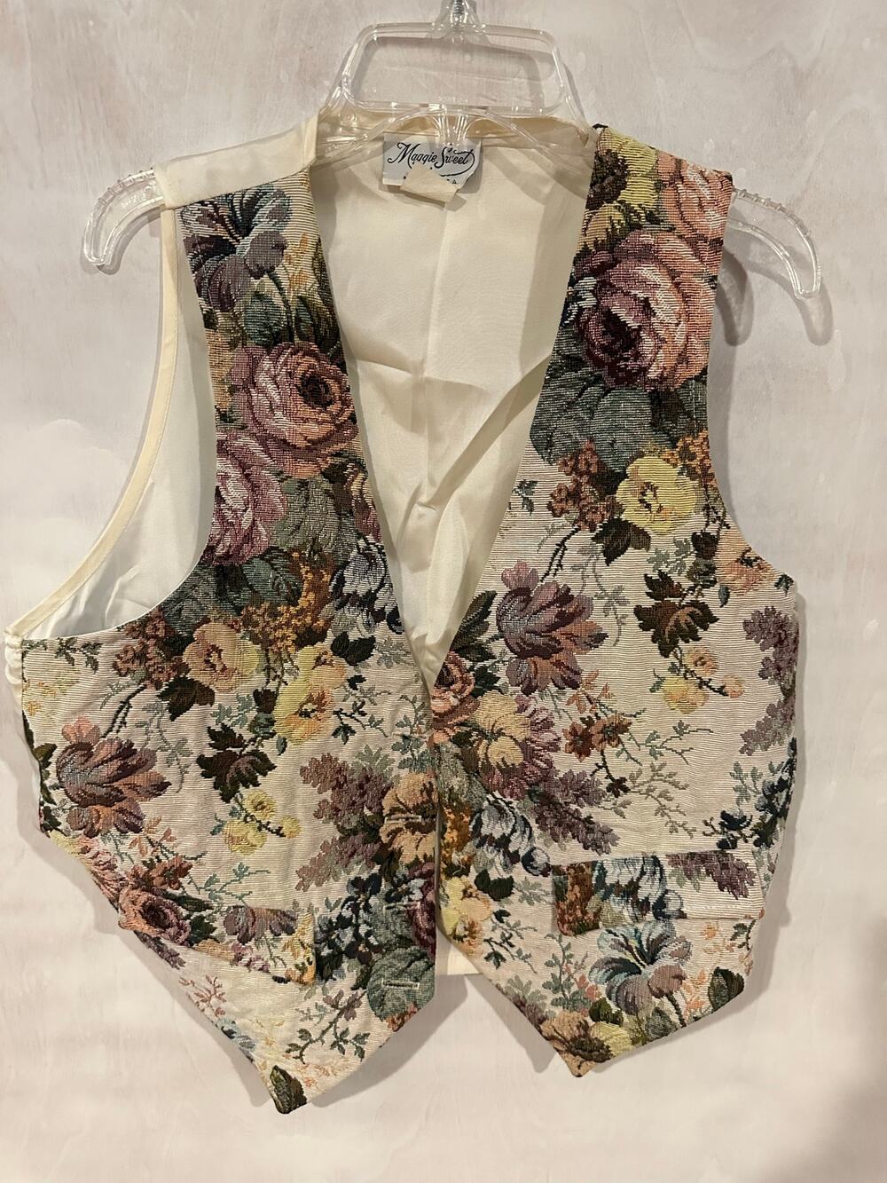 Maggie Sweet vest